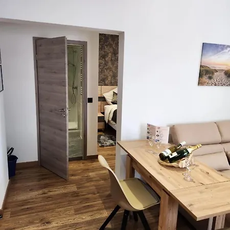 Appart hôtel La Roseraie *