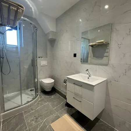 Aparthotel La Roseraie